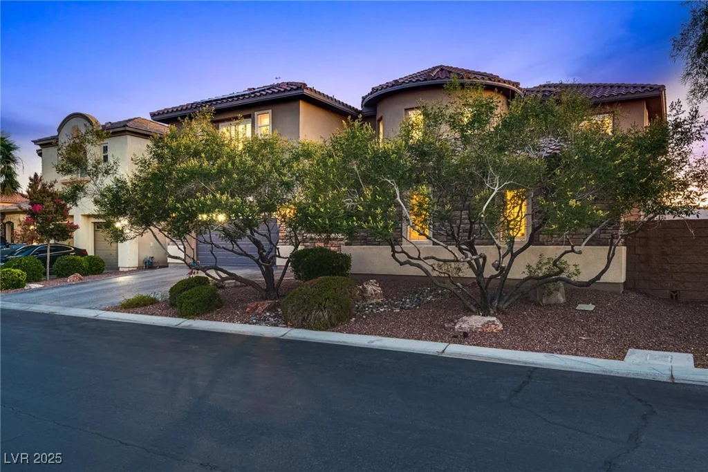 8505 Mayport, Las Vegas, NV 89131