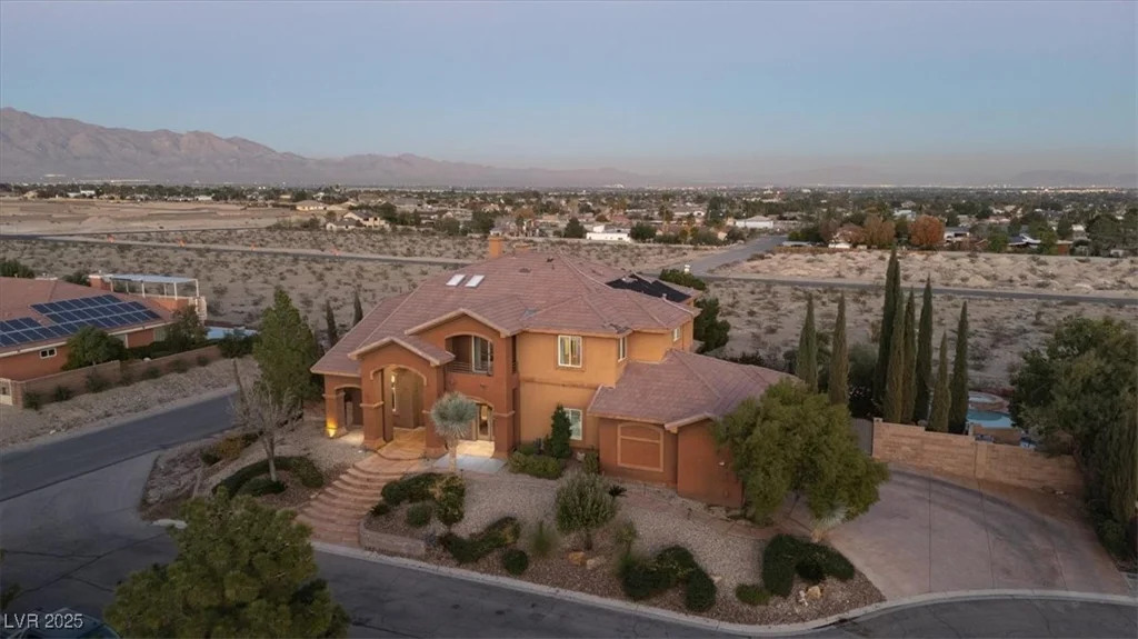 9465 Fisher, Las Vegas, NV 89149