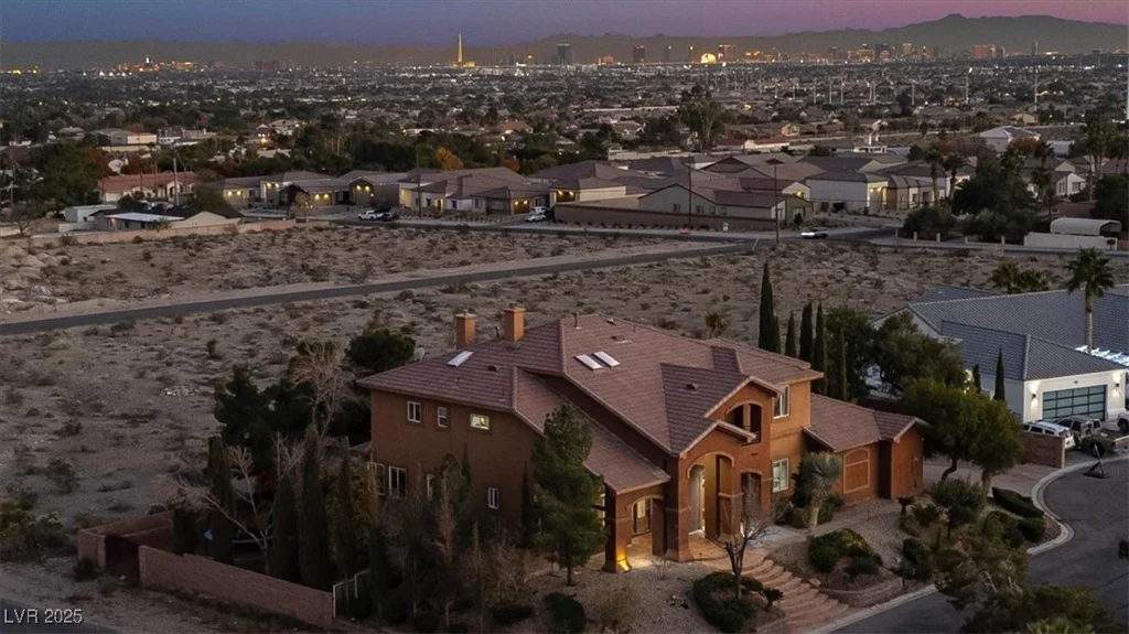 9465 Fisher, Las Vegas, NV 89149