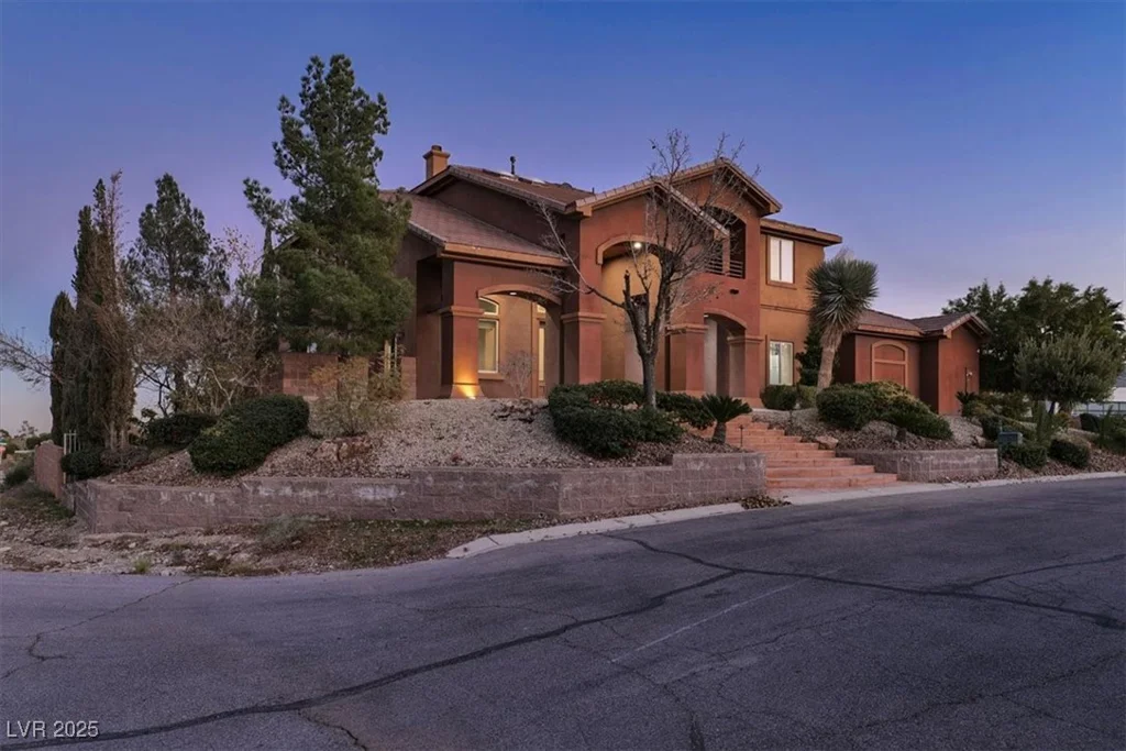 9465 Fisher, Las Vegas, NV 89149