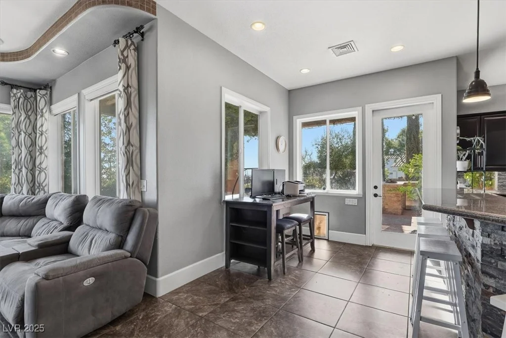 9465 Fisher, Las Vegas, NV 89149