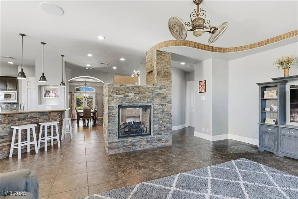 9465 Fisher, Las Vegas, NV 89149