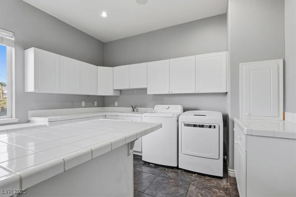 9465 Fisher, Las Vegas, NV 89149