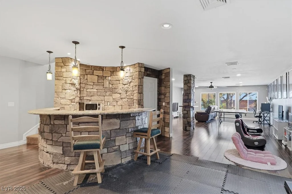 9465 Fisher, Las Vegas, NV 89149