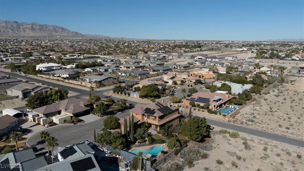 9465 Fisher, Las Vegas, NV 89149