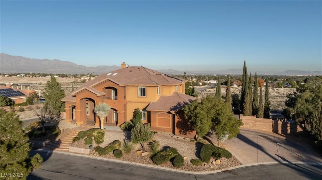 9465 Fisher, Las Vegas, NV 89149