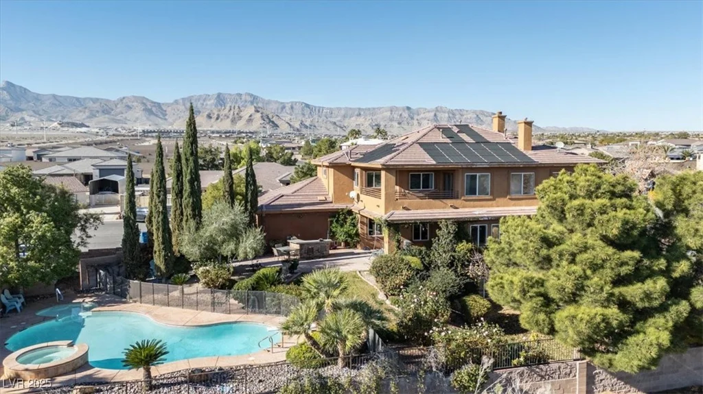 9465 Fisher, Las Vegas, NV 89149