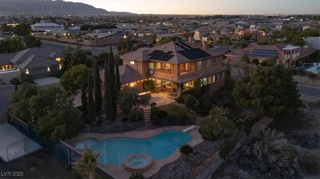 9465 Fisher, Las Vegas, NV 89149