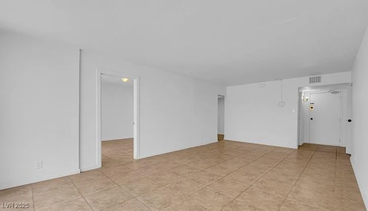 3930 University Center, Las Vegas, NV 89119