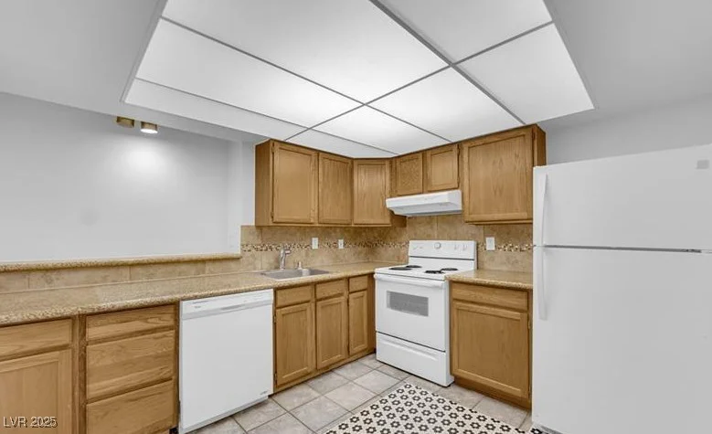 3930 University Center, Las Vegas, NV 89119