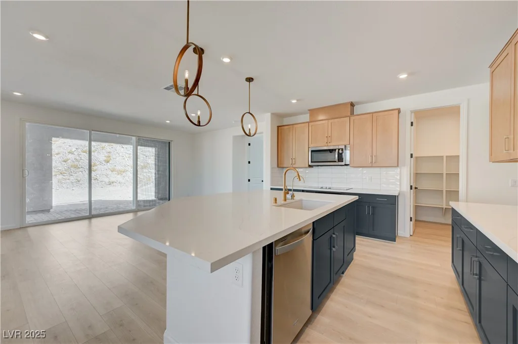 394 Arizona, Boulder City, NV 89005