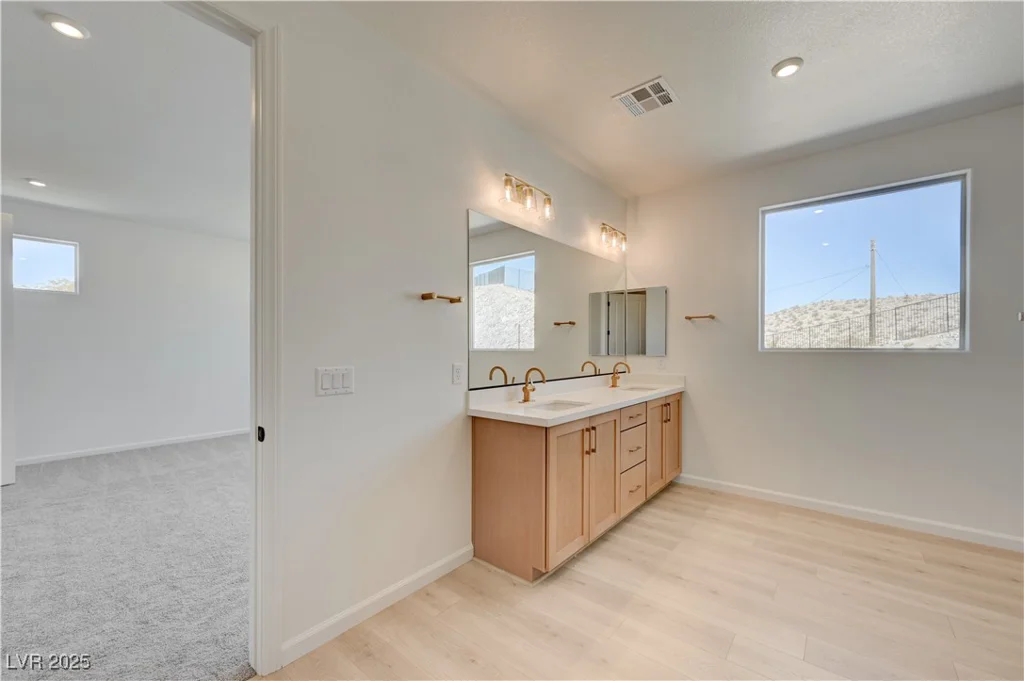 394 Arizona, Boulder City, NV 89005