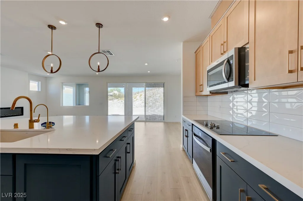 394 Arizona, Boulder City, NV 89005