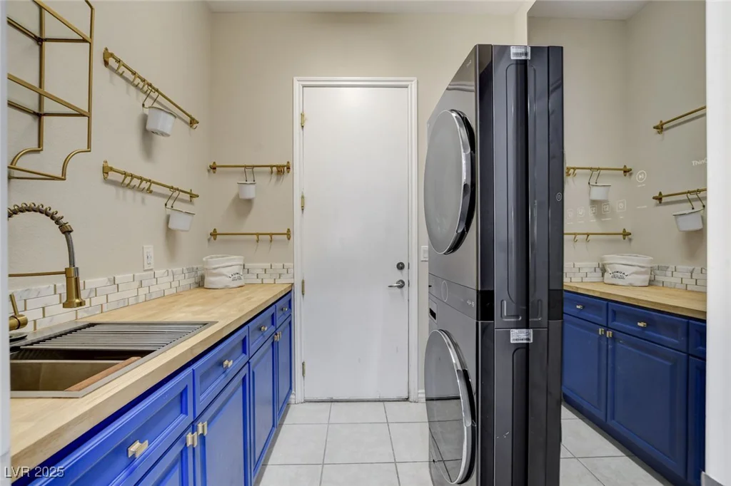 8712 Beckett Ridge, Las Vegas, NV 89149