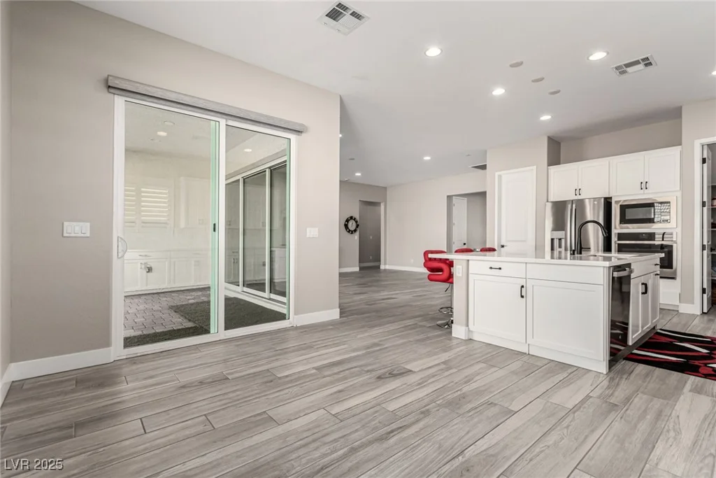 10086 Goff Grove Ct, Las Vegas, NV 89183