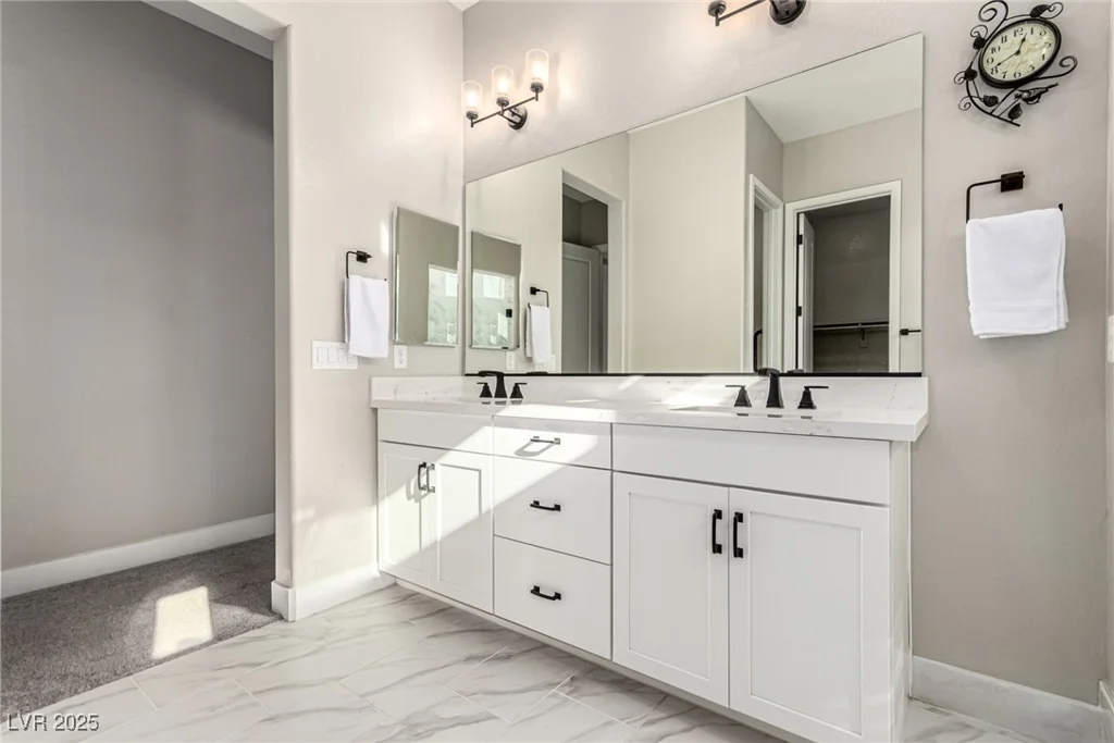 10086 Goff Grove Ct, Las Vegas, NV 89183