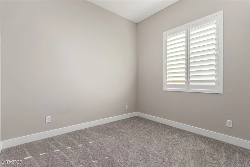 10086 Goff Grove Ct, Las Vegas, NV 89183