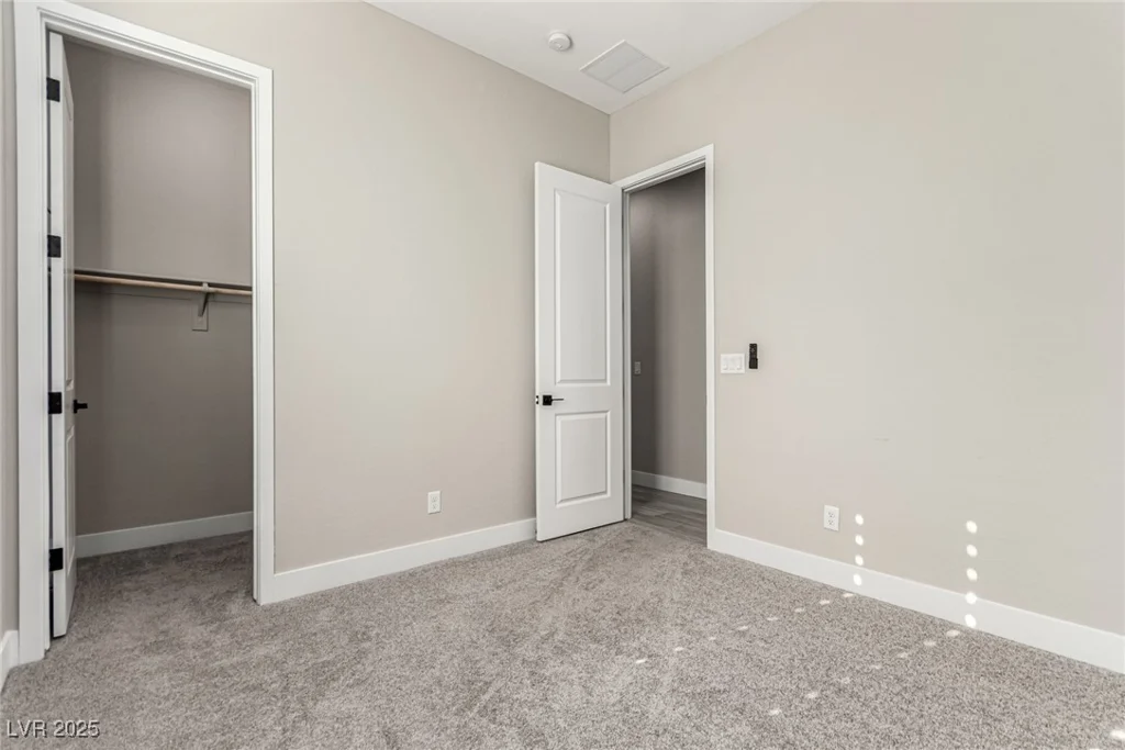 10086 Goff Grove Ct, Las Vegas, NV 89183