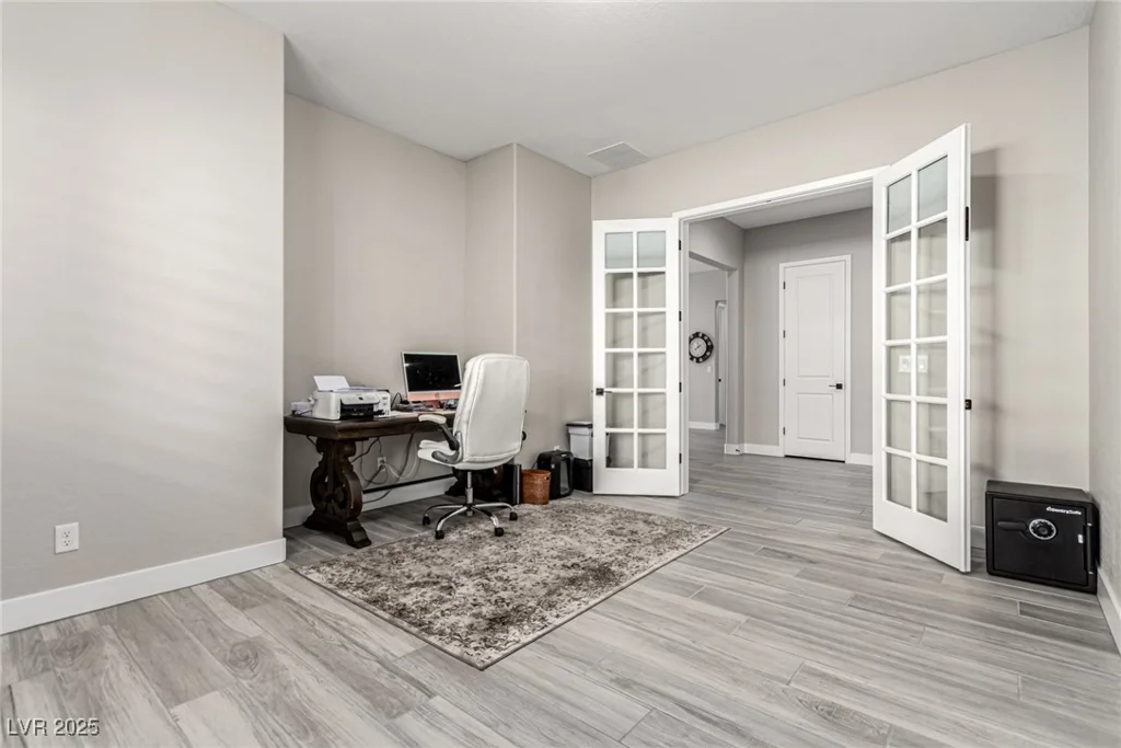 10086 Goff Grove Ct, Las Vegas, NV 89183
