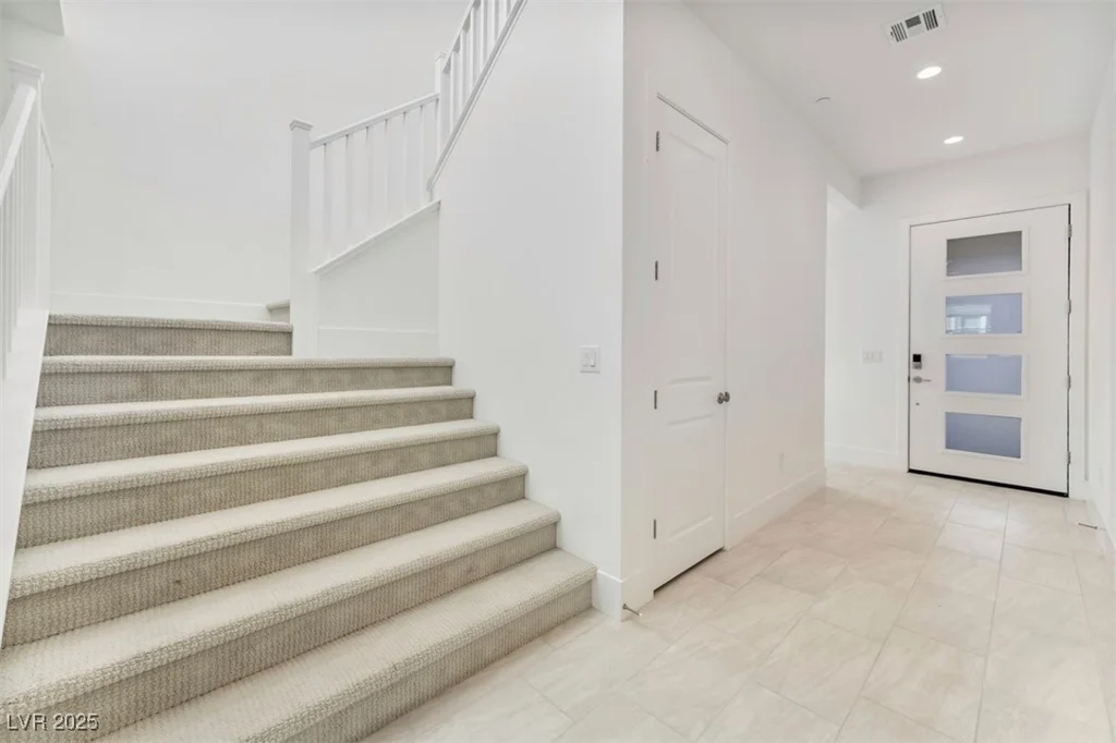 9032 Cielo Canyon, Las Vegas, NV 89166
