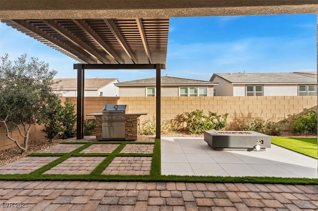 9032 Cielo Canyon, Las Vegas, NV 89166