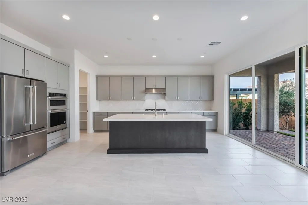 9032 Cielo Canyon, Las Vegas, NV 89166