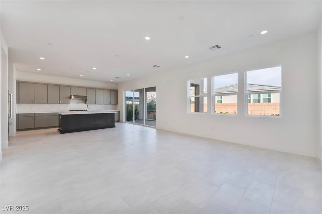 9032 Cielo Canyon, Las Vegas, NV 89166