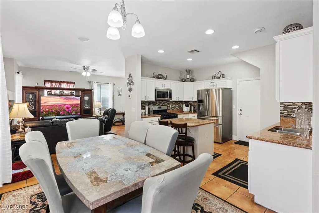 10918 Avenzano, Las Vegas, NV 89141
