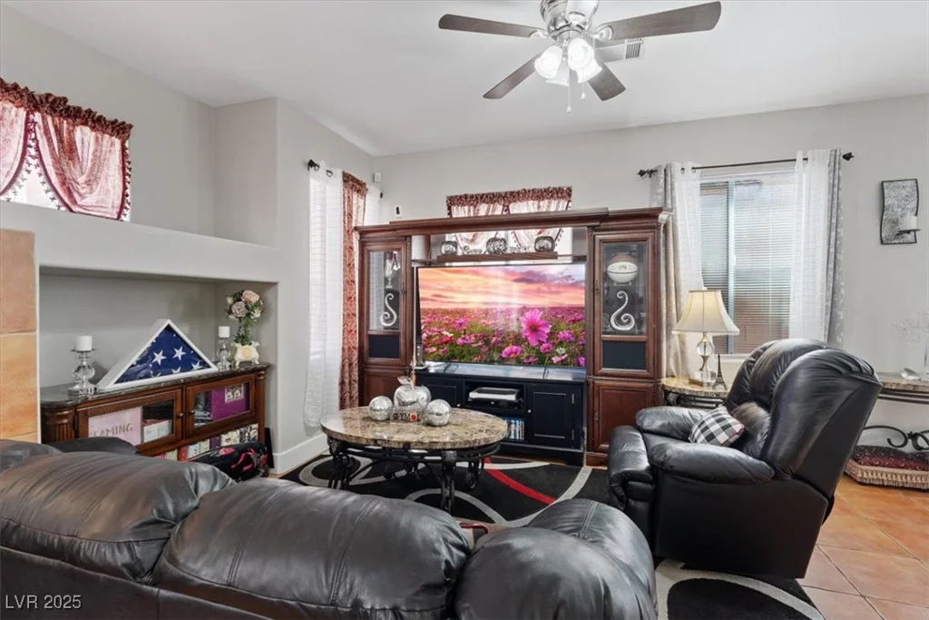 10918 Avenzano, Las Vegas, NV 89141