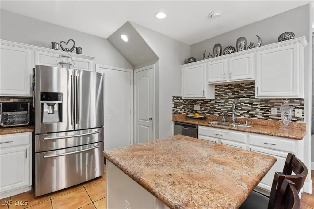 10918 Avenzano, Las Vegas, NV 89141
