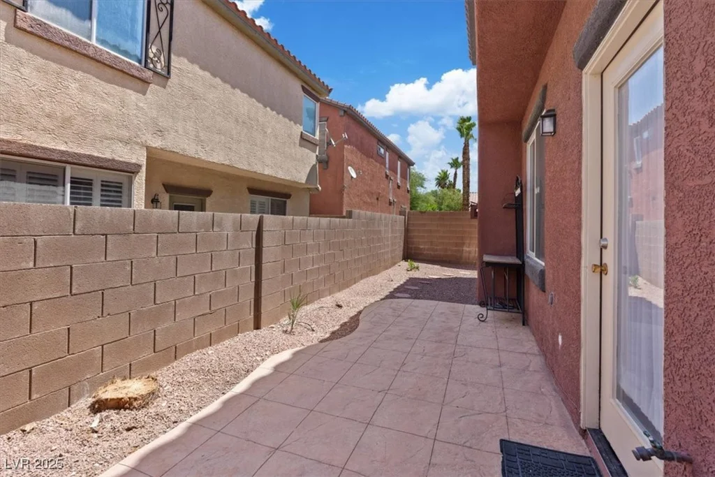 10918 Avenzano, Las Vegas, NV 89141