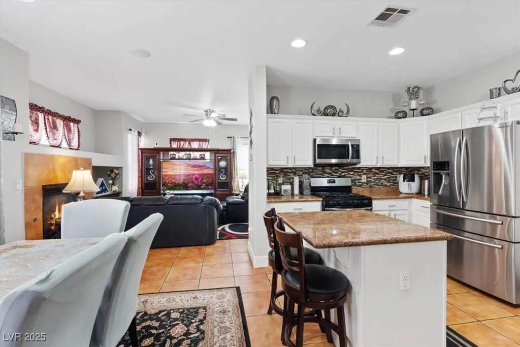 10918 Avenzano, Las Vegas, NV 89141