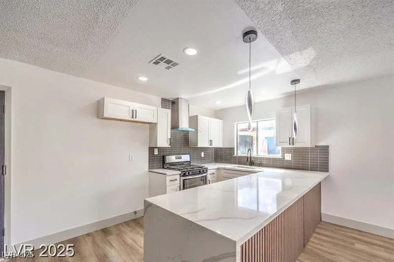 1700 Breezewood, Las Vegas, NV 89108
