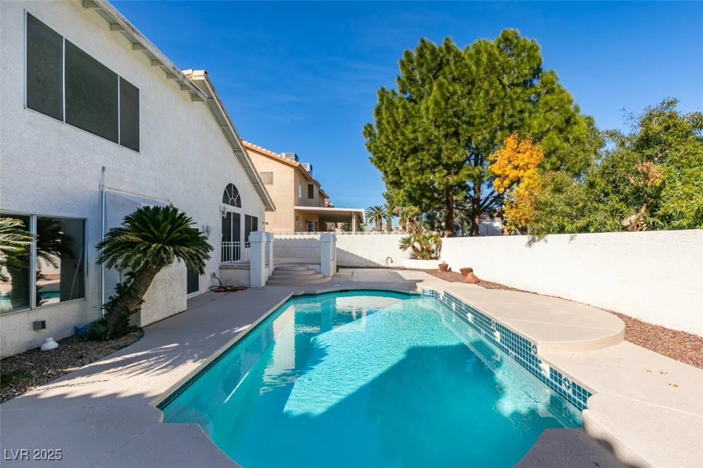 902 Squaw Peak, Henderson, NV 89014