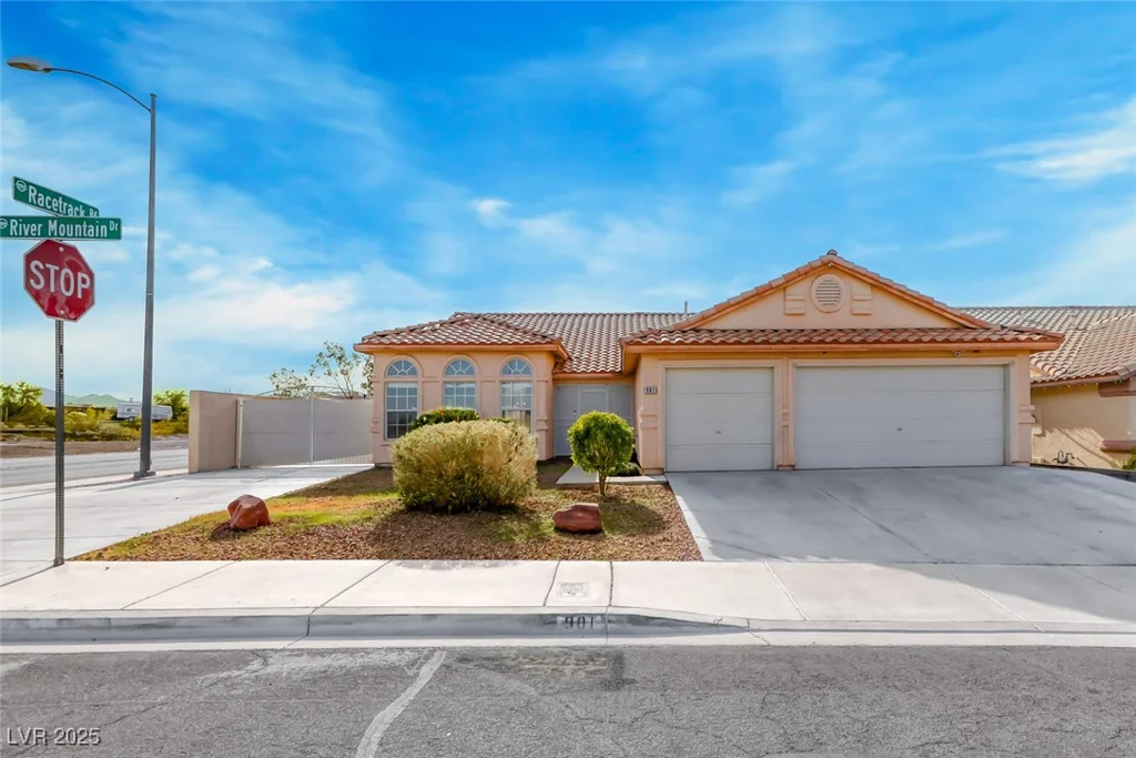 901 River Mountain, Henderson, NV 89015