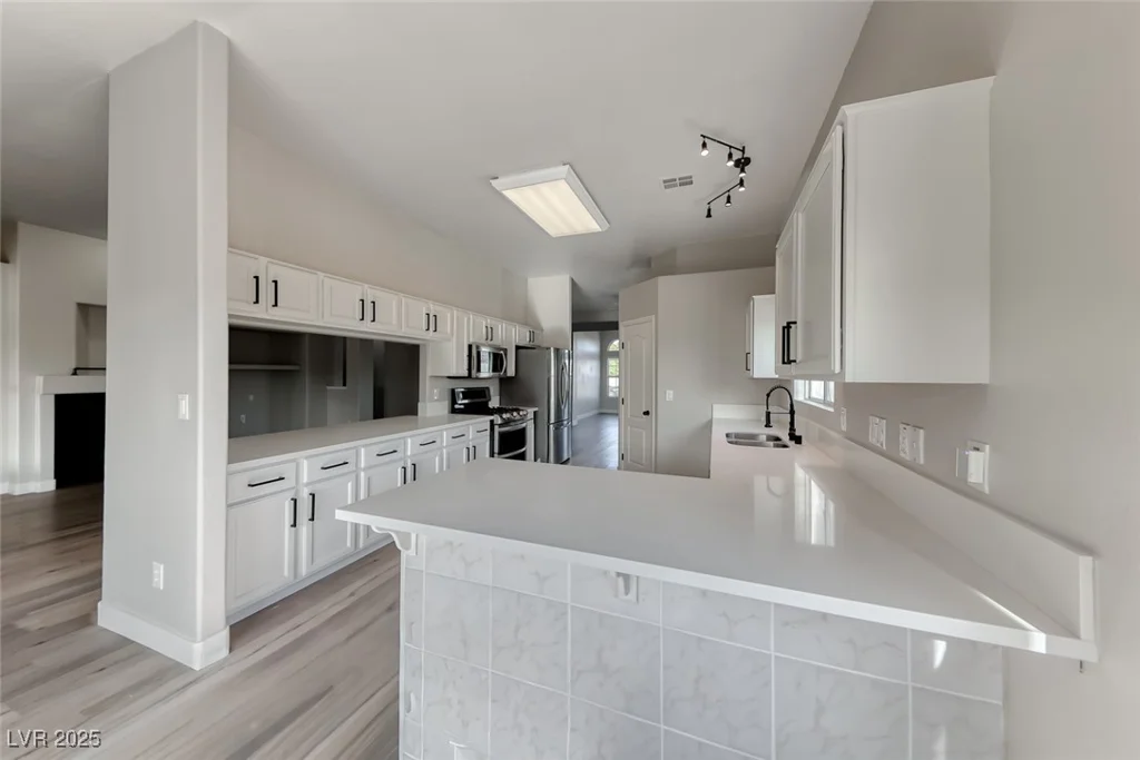 901 River Mountain, Henderson, NV 89015