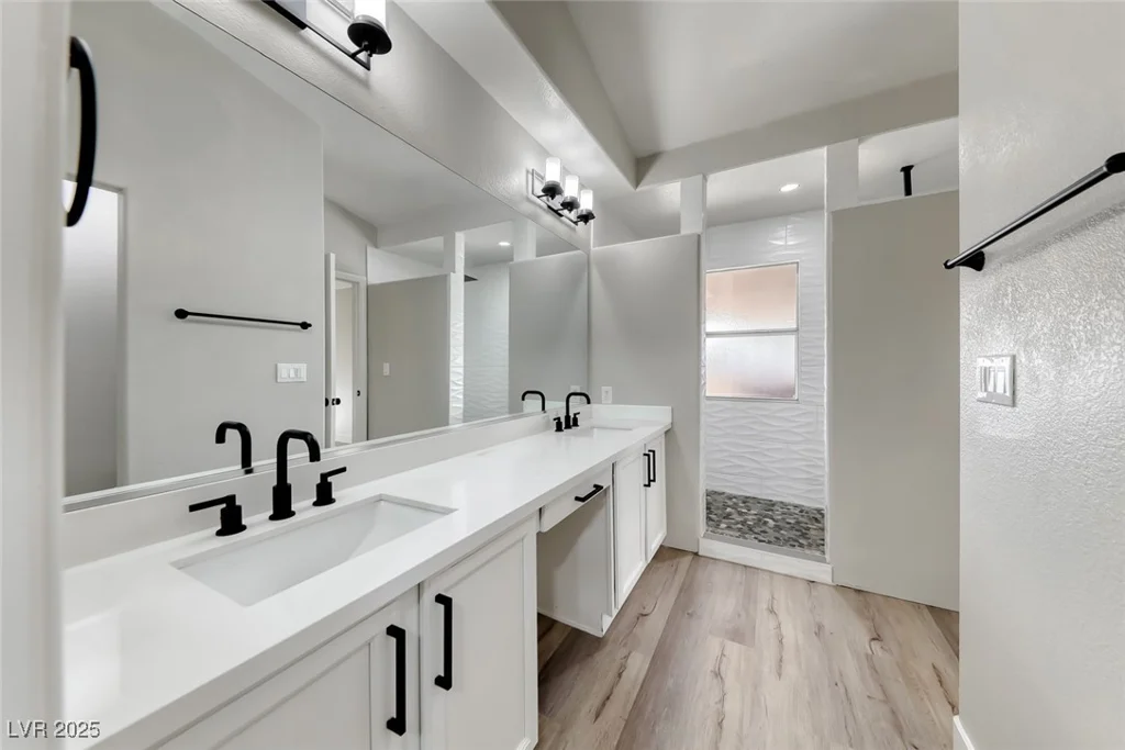 901 River Mountain, Henderson, NV 89015