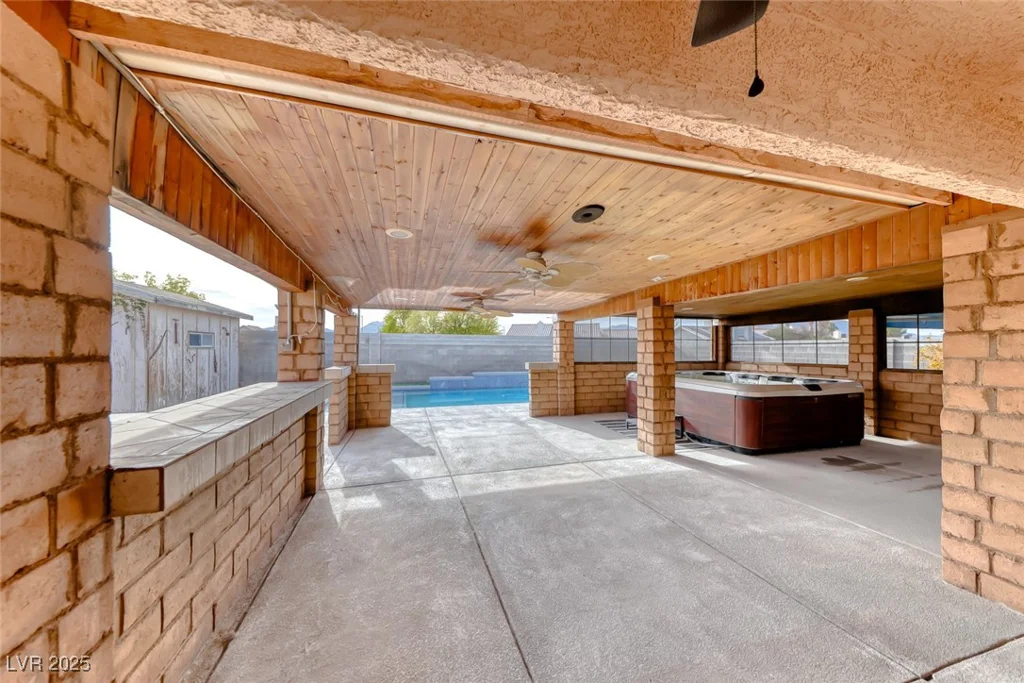 901 River Mountain, Henderson, NV 89015