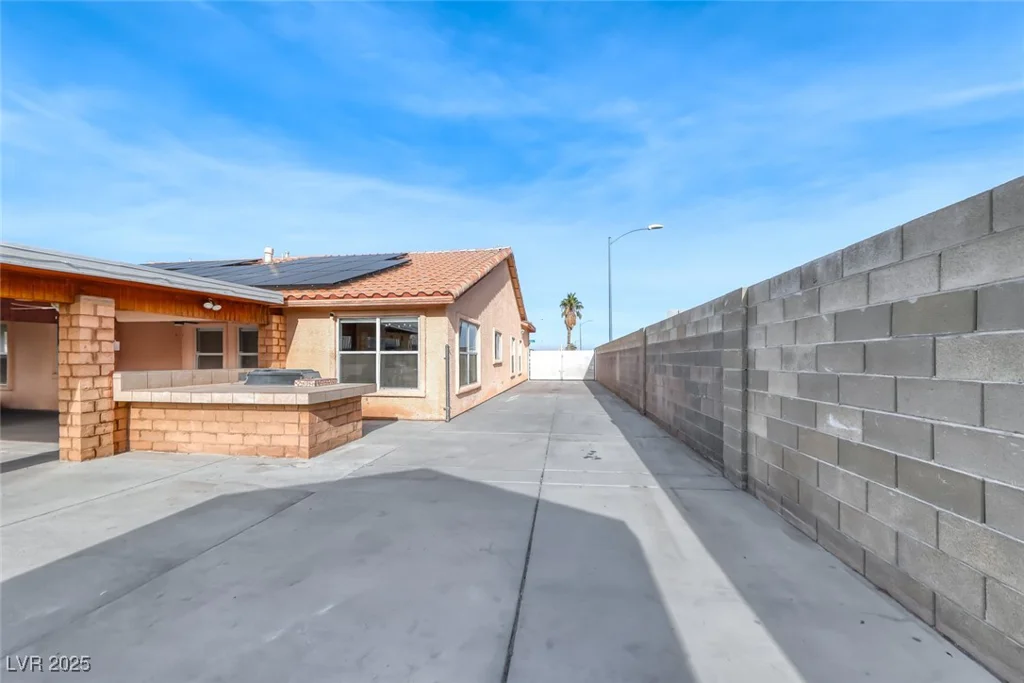 901 River Mountain, Henderson, NV 89015