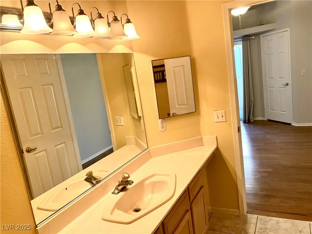 2975 Bluegrass, Henderson, NV 89074