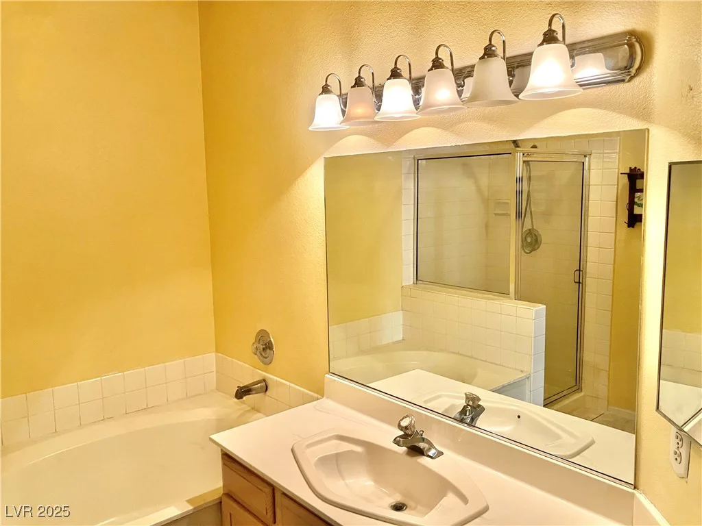 2975 Bluegrass, Henderson, NV 89074