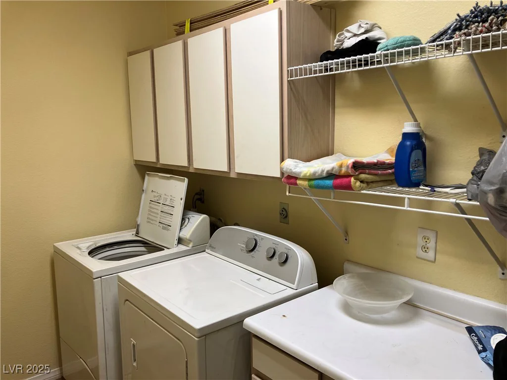 2975 Bluegrass, Henderson, NV 89074
