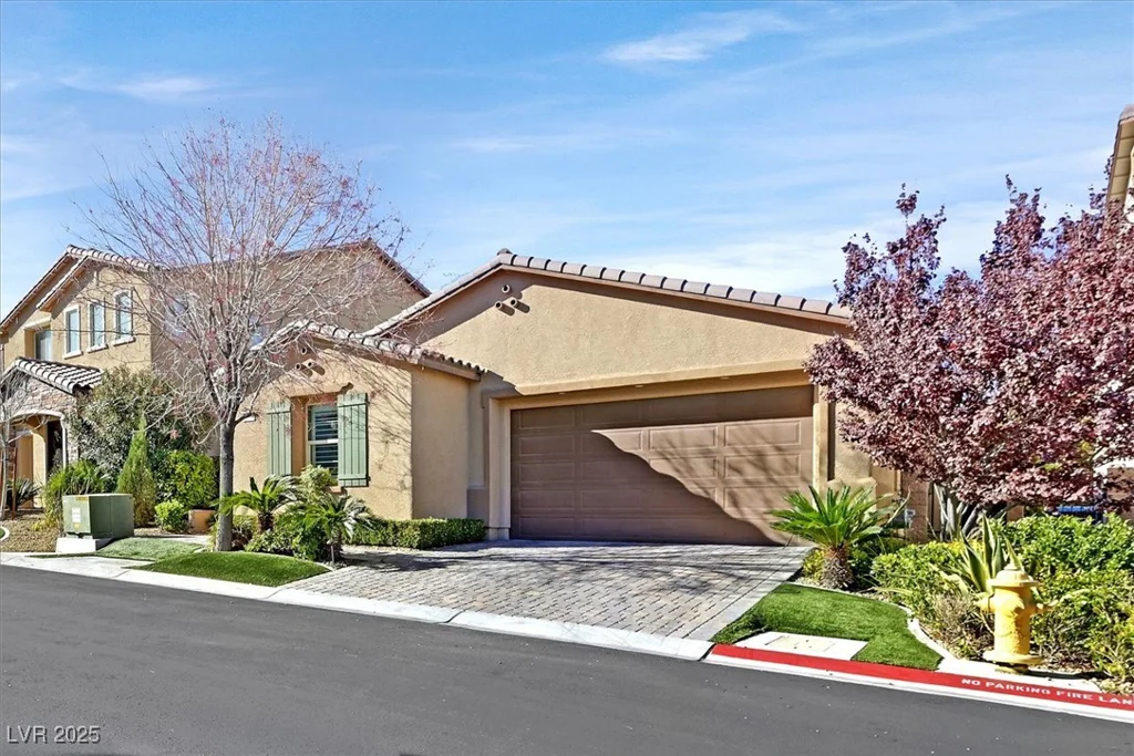 12243 Kings Eagle, Las Vegas, NV 89141