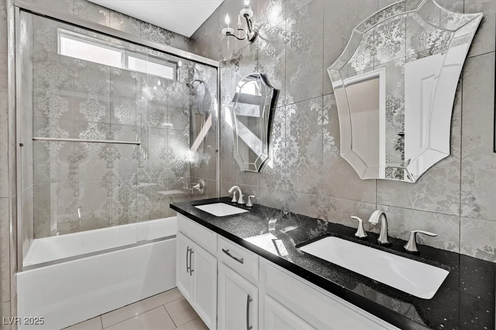 12243 Kings Eagle, Las Vegas, NV 89141