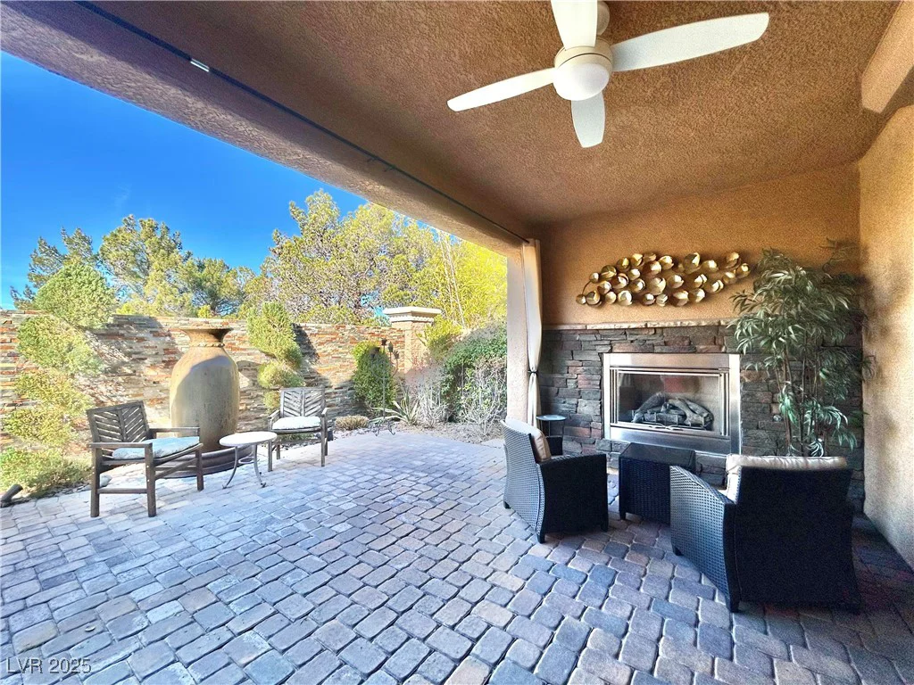 12243 Kings Eagle, Las Vegas, NV 89141