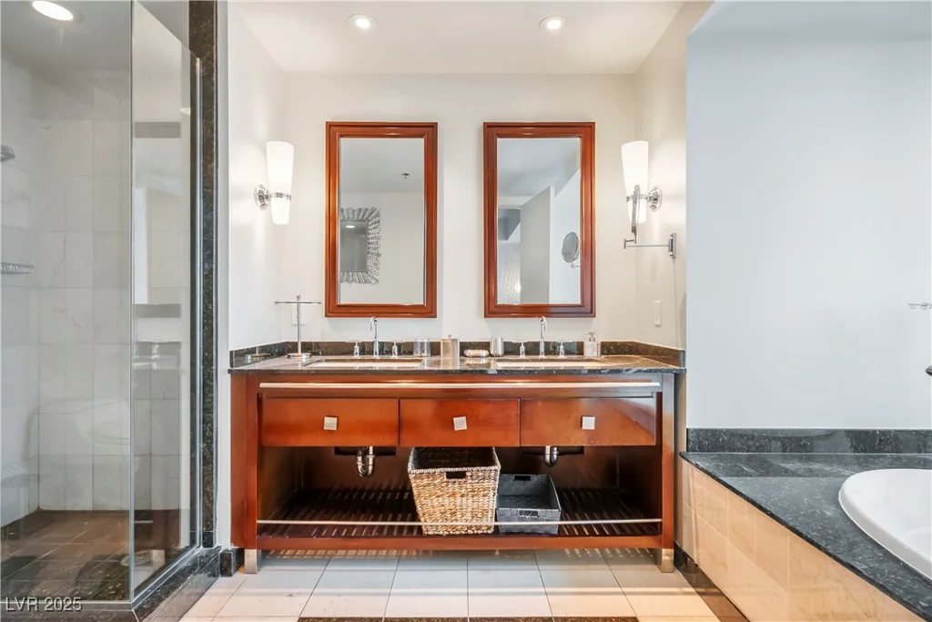 2700 Las Vegas, Las Vegas, NV 89109