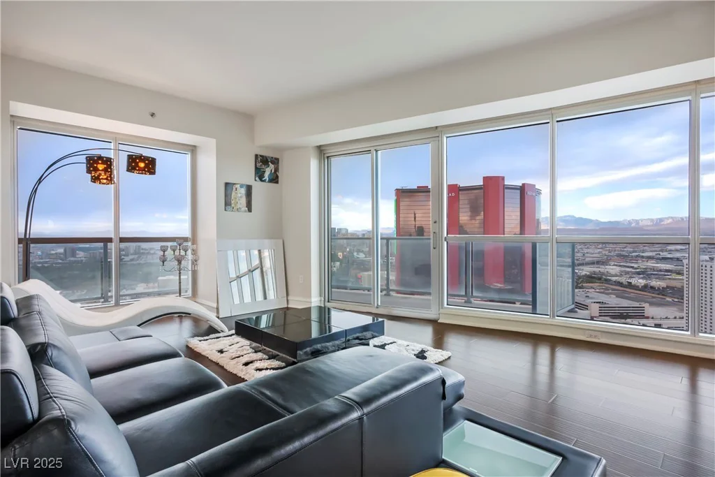2700 Las Vegas, Las Vegas, NV 89109
