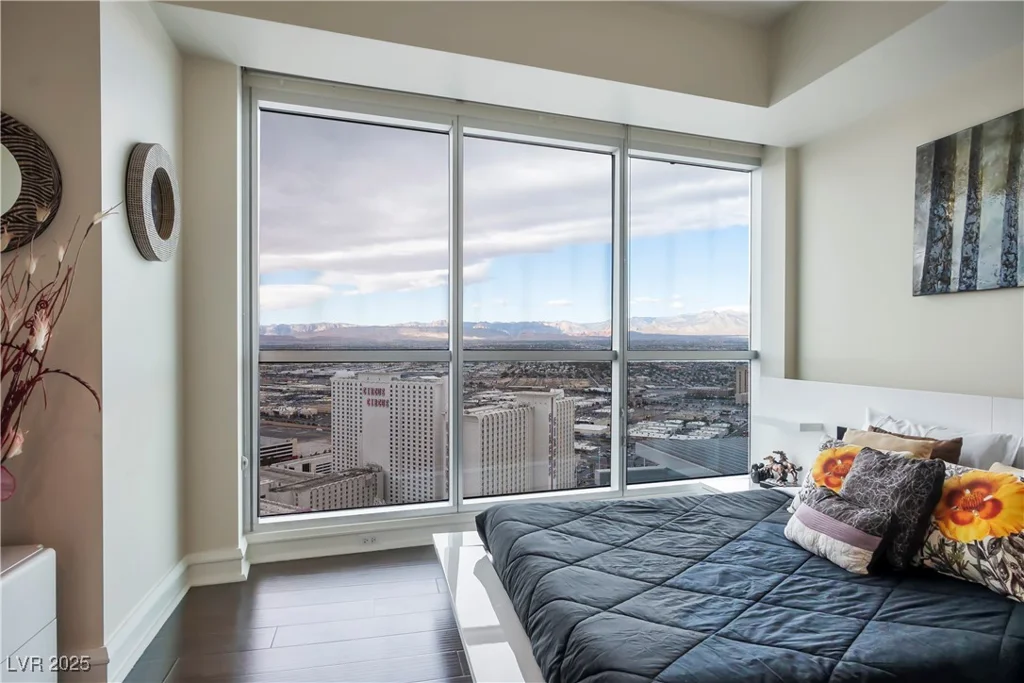 2700 Las Vegas, Las Vegas, NV 89109