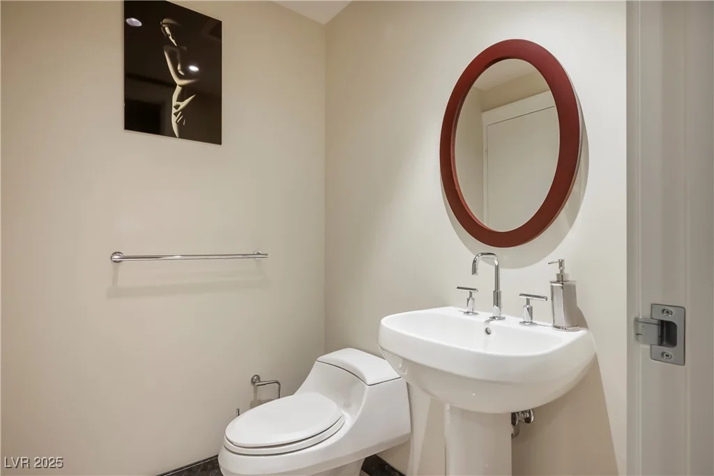 2700 Las Vegas, Las Vegas, NV 89109
