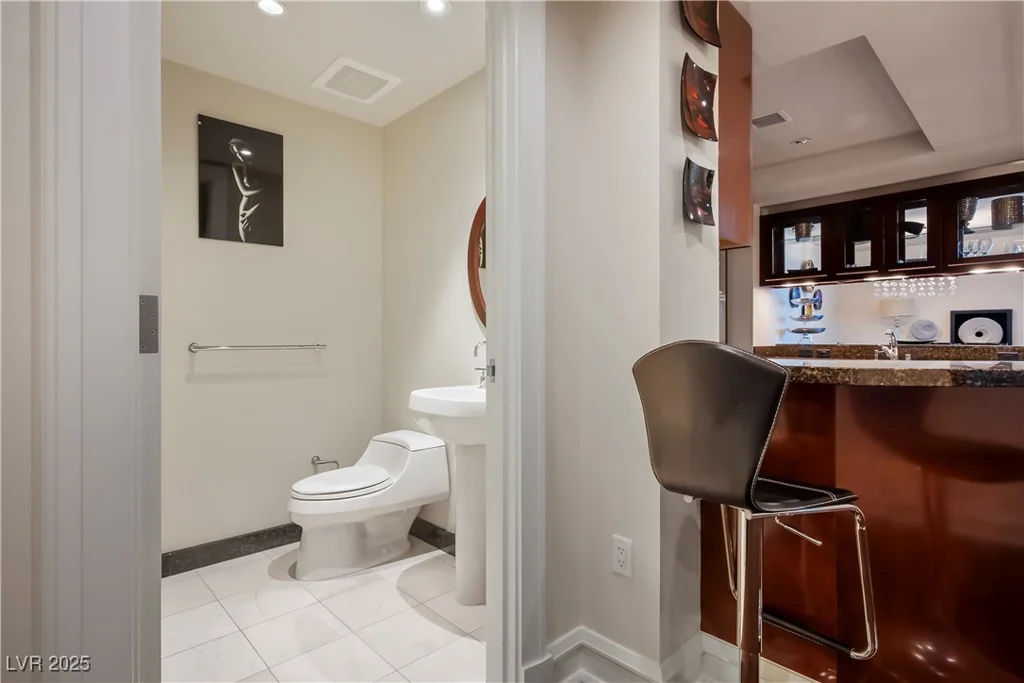 2700 Las Vegas, Las Vegas, NV 89109